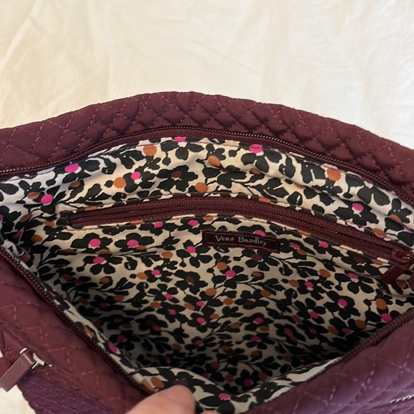 Vera Bradley three zipper quilted Crossbody bag - Picture 5 of 12